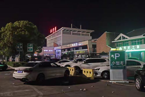 高速服务区停车防陷阱指南 这些细节能让你远离麻烦